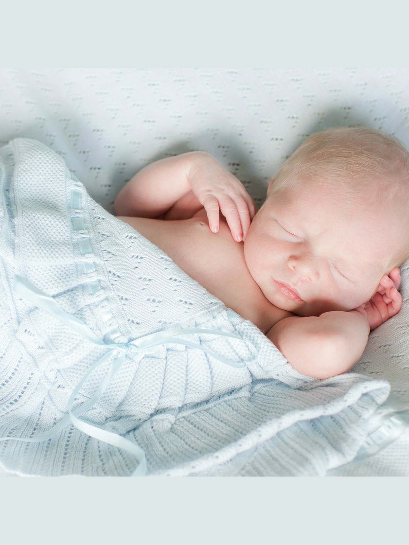 Pointelle Knit Ruffle Blanket