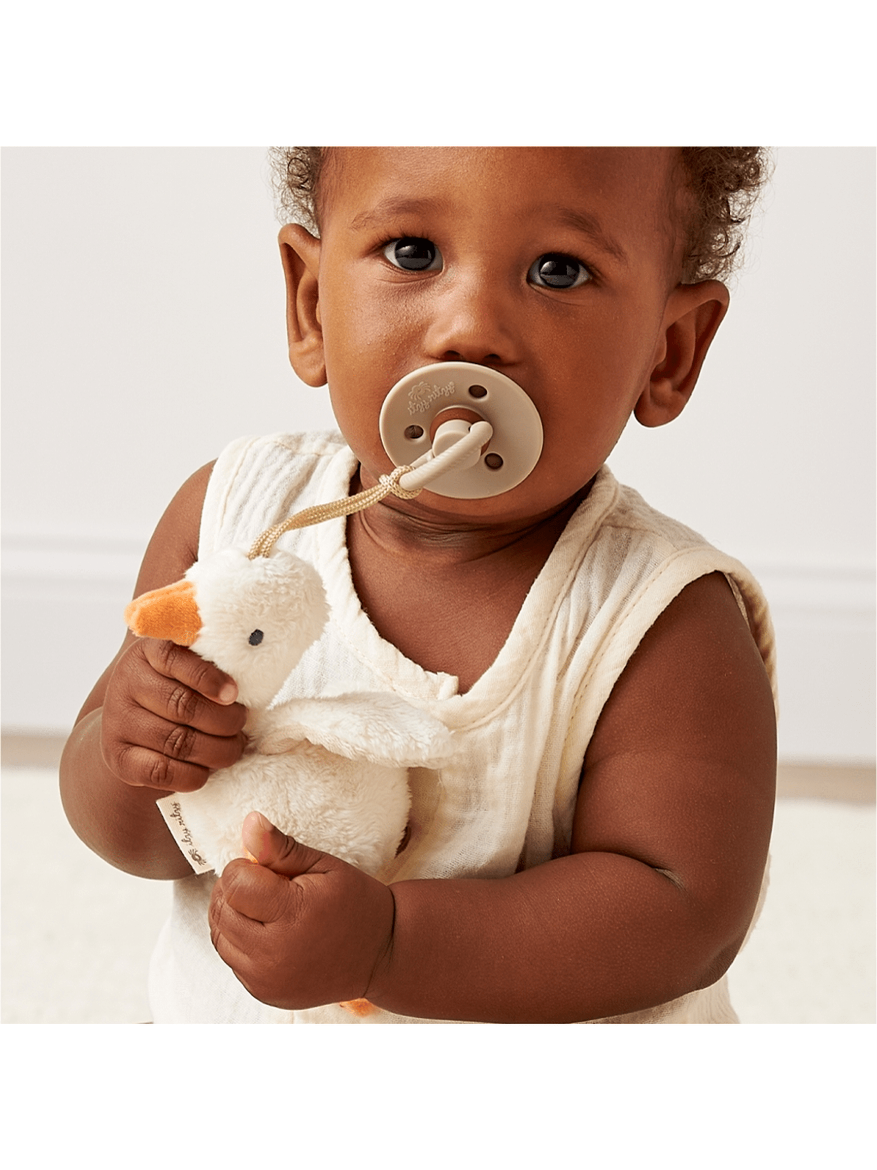 Bitzy Pal Natural Rubber Pacifier & Plush