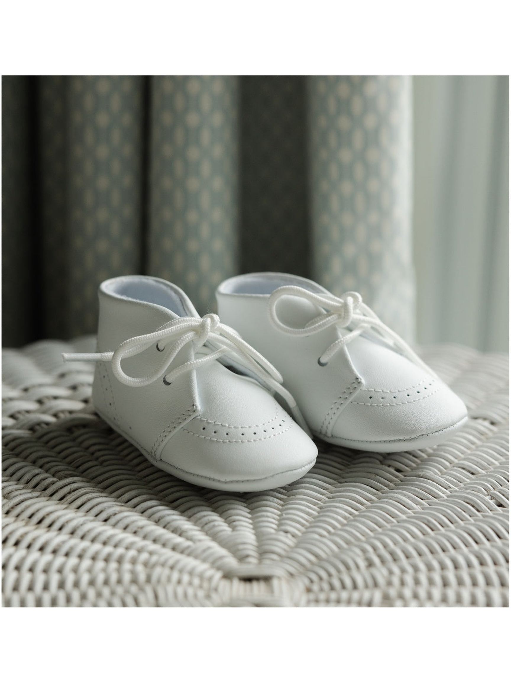 Benny Leather Brogue Oxford Crib Shoe