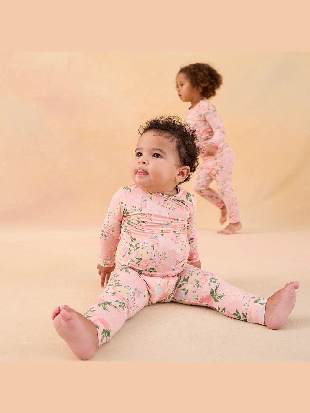 Ainslee Modal Magnetic Pajama Set