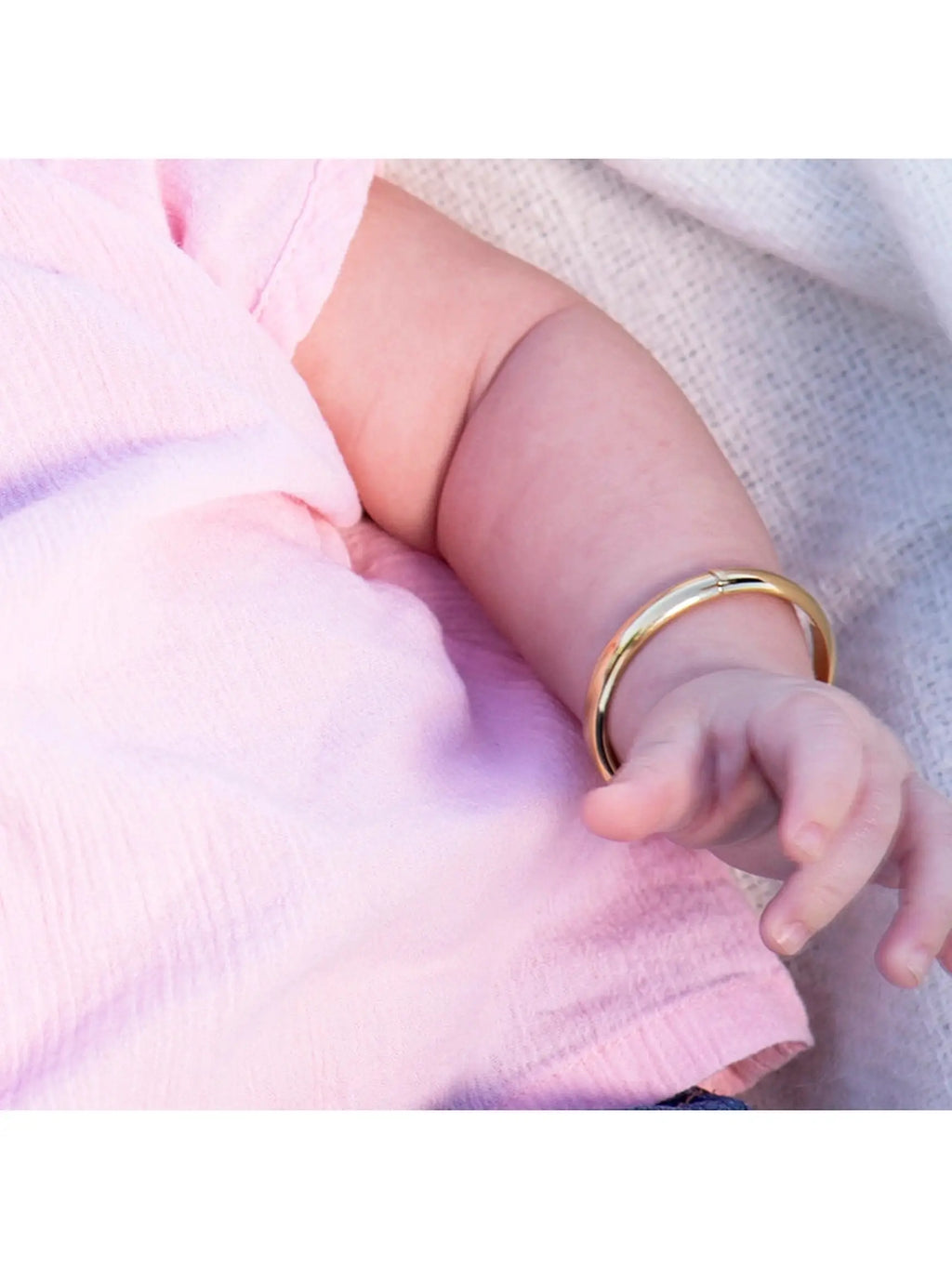 Classic Gold Bangle