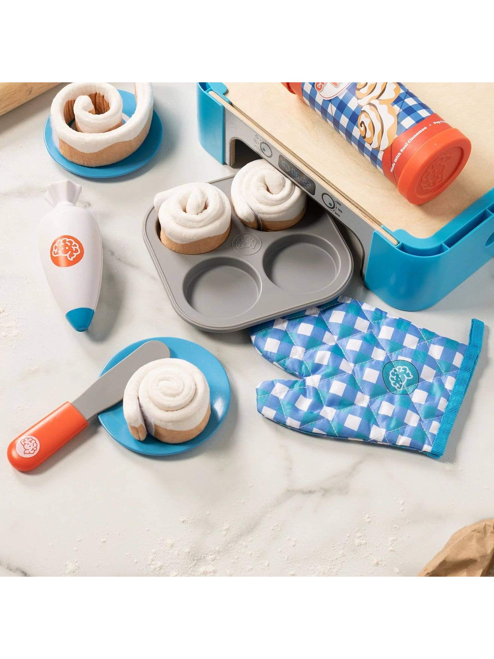 Pretendables Cinnamon Roll Set