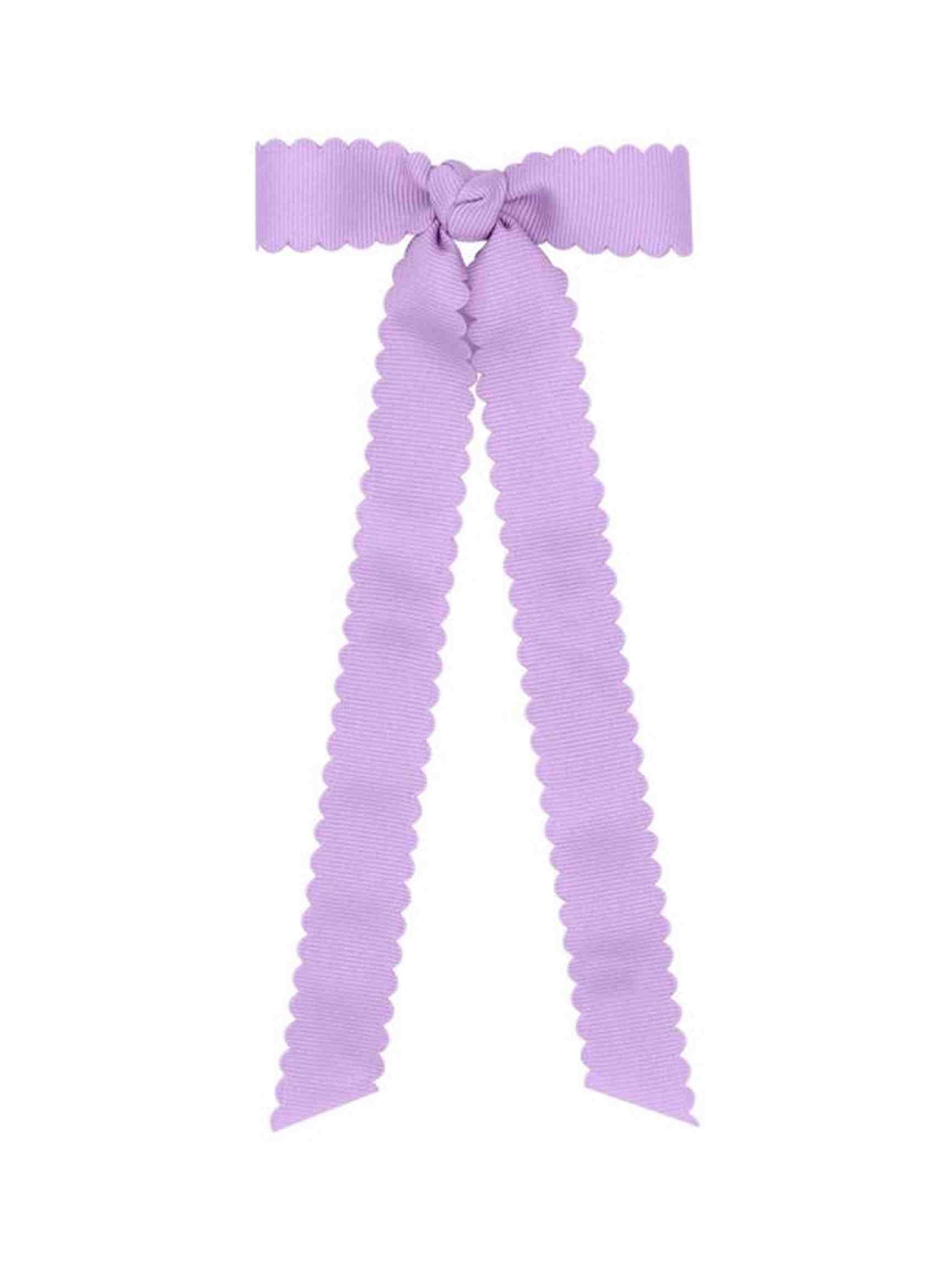 Scalloped Edge Bow with Streamer Tails